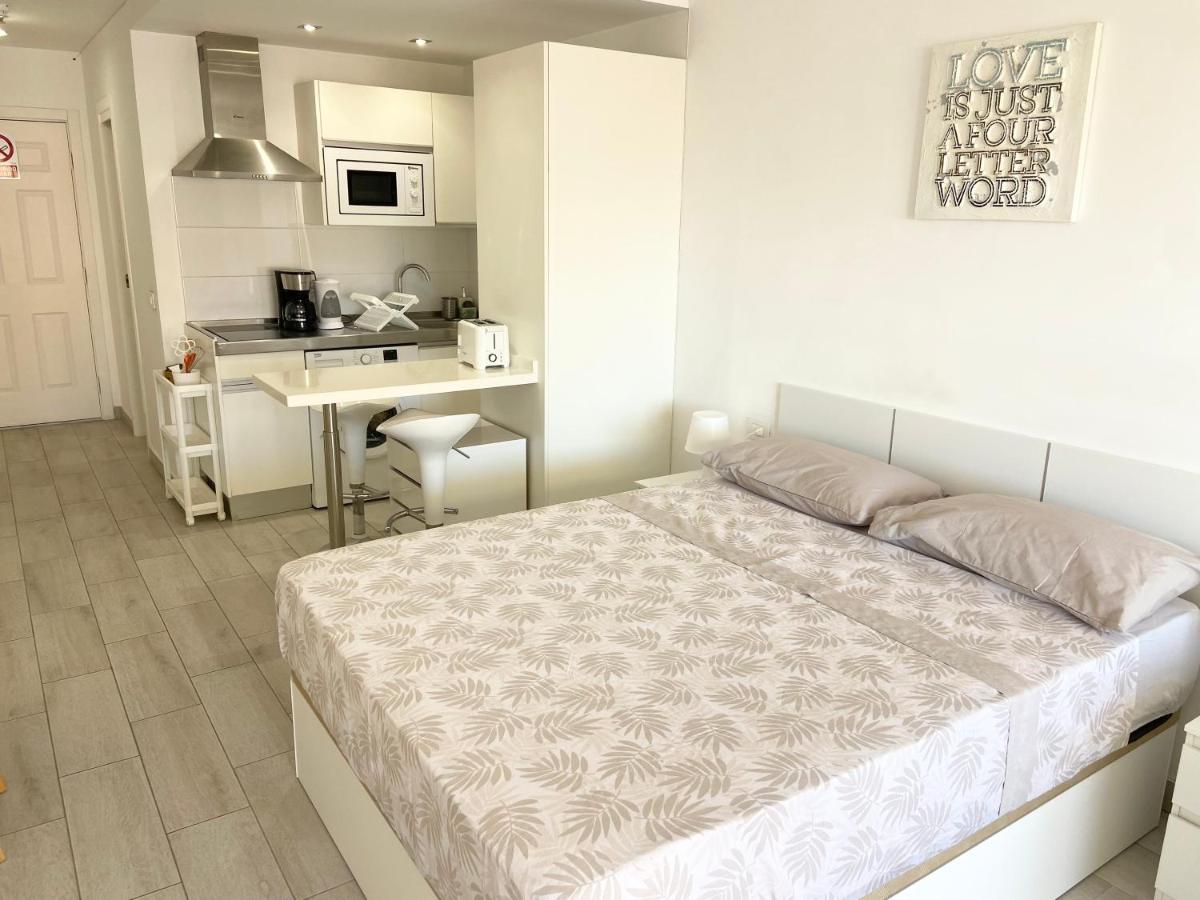 Top Floor, Panoramic Studio, Heated Pool Los Cristianos  Eksteriør billede